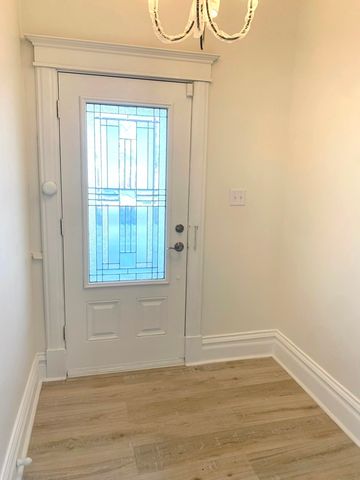 214 S Fordham Avenue, Aurora, IL 60506