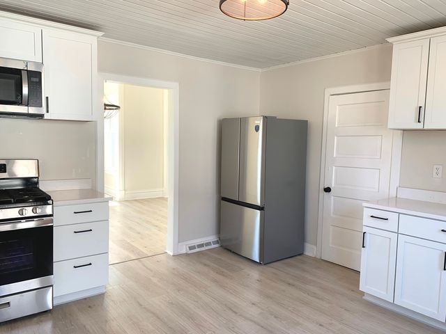 214 S Fordham Avenue, Aurora, IL 60506