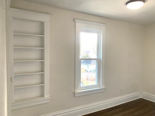 214 S Fordham Avenue, Aurora, IL 60506