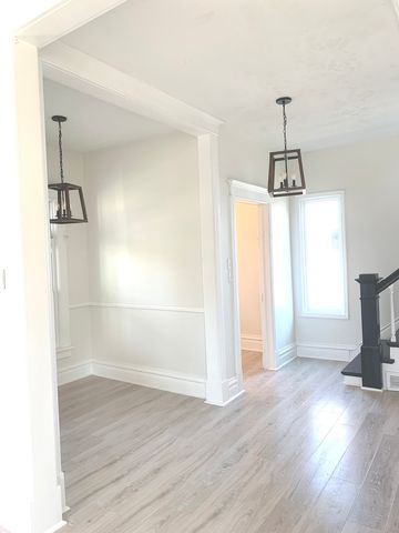 214 S Fordham Avenue, Aurora, IL 60506