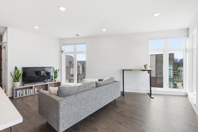 1509 Porter Rd Unit 301, Nashville, TN 37206