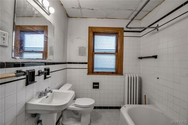 83 Lancaster Avenue, Buffalo, NY 14222