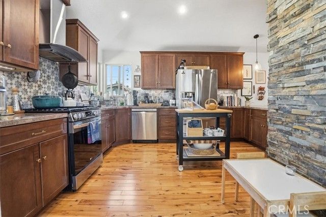 1030 N Cordova, Burbank, CA 91505