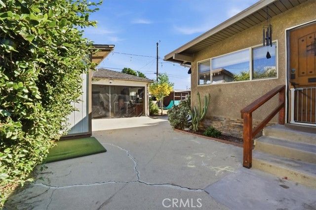 1030 N Cordova, Burbank, CA 91505