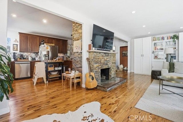 1030 N Cordova, Burbank, CA 91505