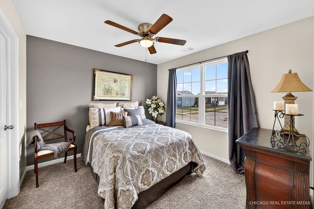 1645 Bayberry Lane, Pingree Grove, IL 60140