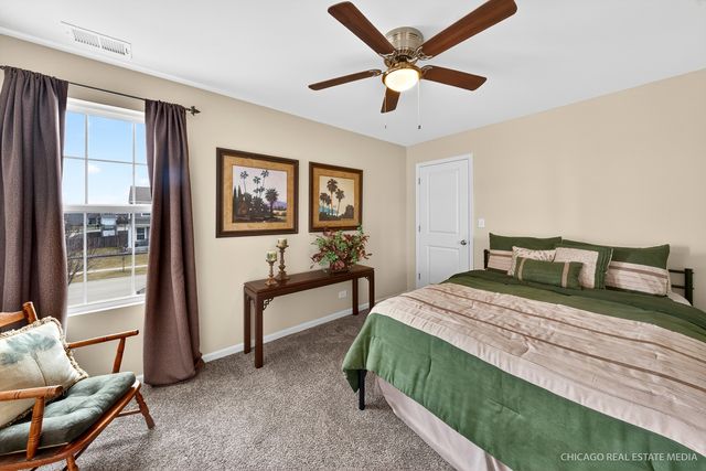 1645 Bayberry Lane, Pingree Grove, IL 60140