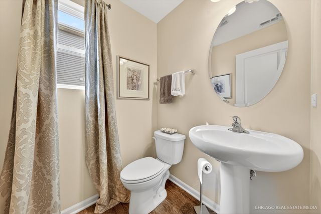 1645 Bayberry Lane, Pingree Grove, IL 60140