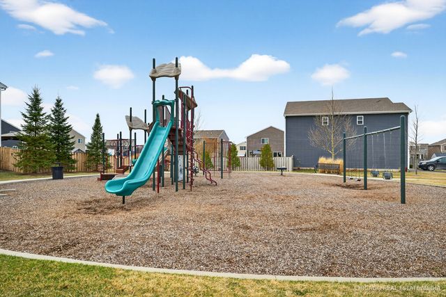 1645 Bayberry Lane, Pingree Grove, IL 60140