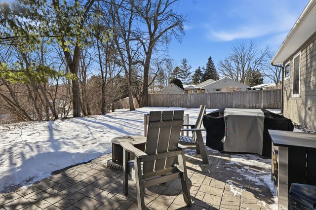 110 Gleahaven Road, Wayzata, MN 55391