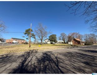 605 4TH STREET, Birmingham, AL 35214