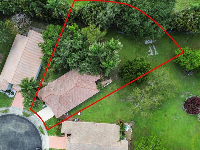6439 Pebble Creek Way, Boynton Beach, FL 33437