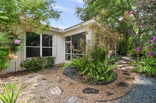 6439 Pebble Creek Way, Boynton Beach, FL 33437