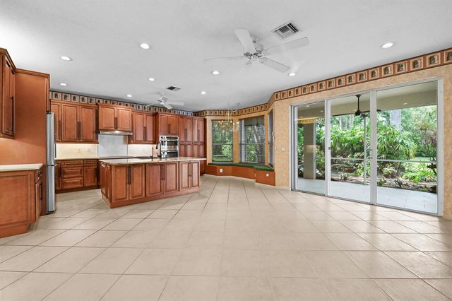 6439 Pebble Creek Way, Boynton Beach, FL 33437