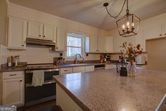 1 River Place Drive SW, Rome, GA 30165