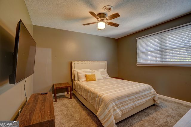 1 River Place Drive SW, Rome, GA 30165
