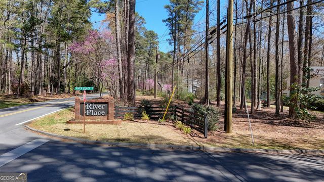 1 River Place Drive SW, Rome, GA 30165