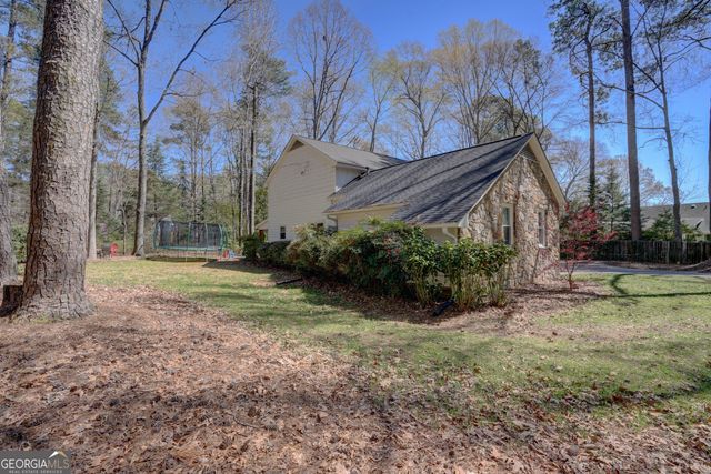 1 River Place Drive SW, Rome, GA 30165