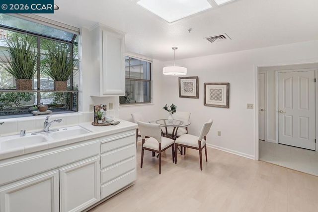 5920 Horsemans Canyon Dr 4A, Walnut Creek, CA 94595