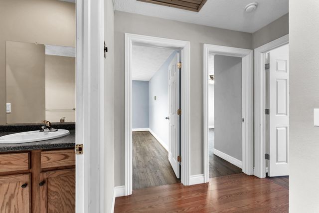 4855 S Tujunga Drive, Springfield, MO 65810