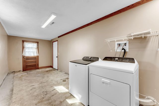 4855 S Tujunga Drive, Springfield, MO 65810