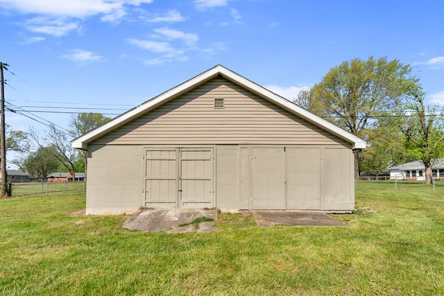 4855 S Tujunga Drive, Springfield, MO 65810