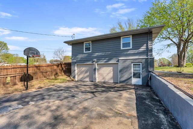 4855 S Tujunga Drive, Springfield, MO 65810