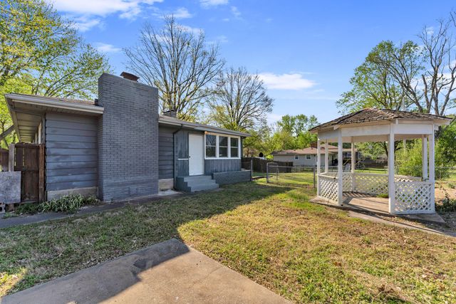 4855 S Tujunga Drive, Springfield, MO 65810