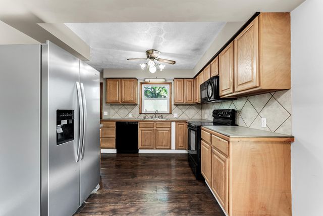 4855 S Tujunga Drive, Springfield, MO 65810