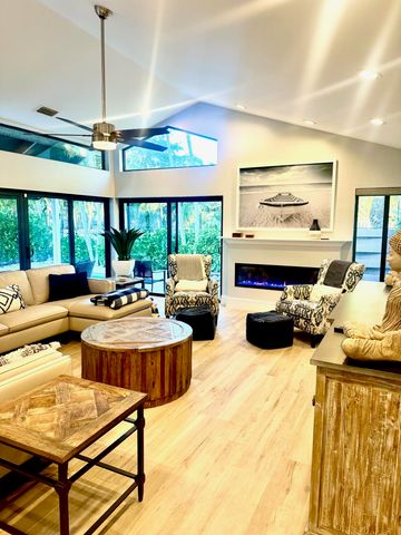 21634 Club Villa Terrace, Boca Raton, FL 33433