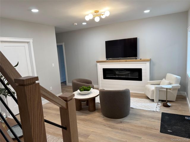 330 Vista Maria Road, Pine Bush, NY 12566