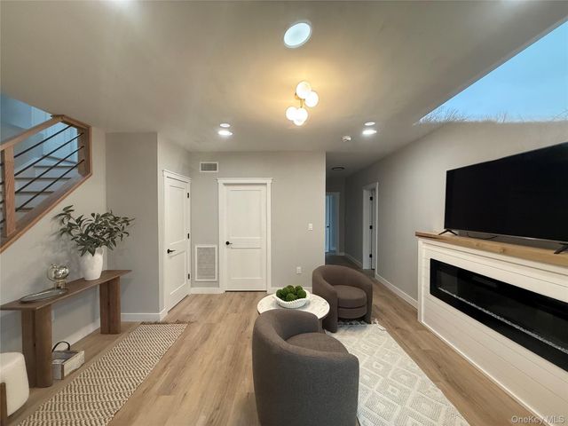 330 Vista Maria Road, Pine Bush, NY 12566