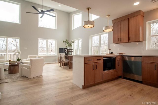 330 Vista Maria Road, Pine Bush, NY 12566