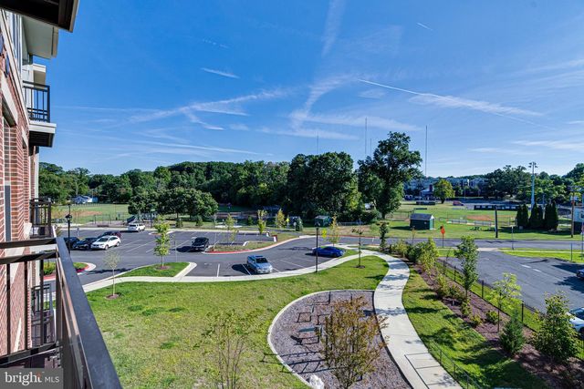 10755 FAIRGROUNDS DR #326, Fairfax, VA 22030