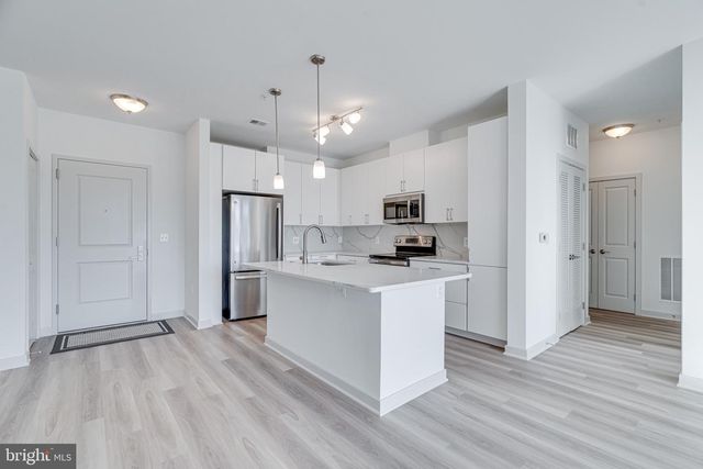 10755 FAIRGROUNDS DR #326, Fairfax, VA 22030