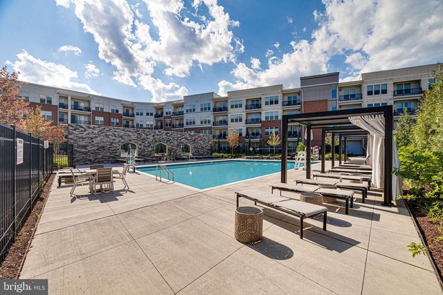 10755 FAIRGROUNDS DR #326, Fairfax, VA 22030