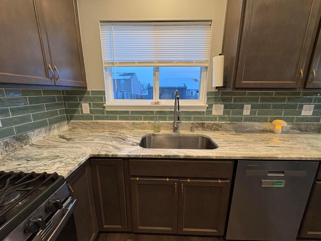 5004 Yenko Court, South Bloomfield, OH 43103