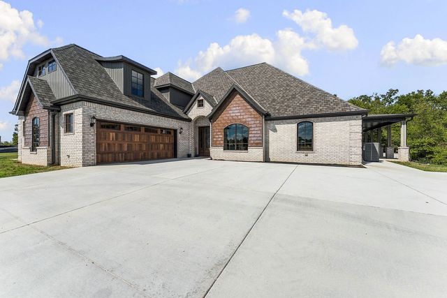 864 Healing Springs Road, Cave Springs, AR 72718