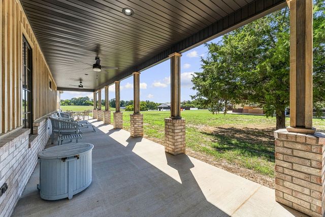 864 Healing Springs Road, Cave Springs, AR 72718