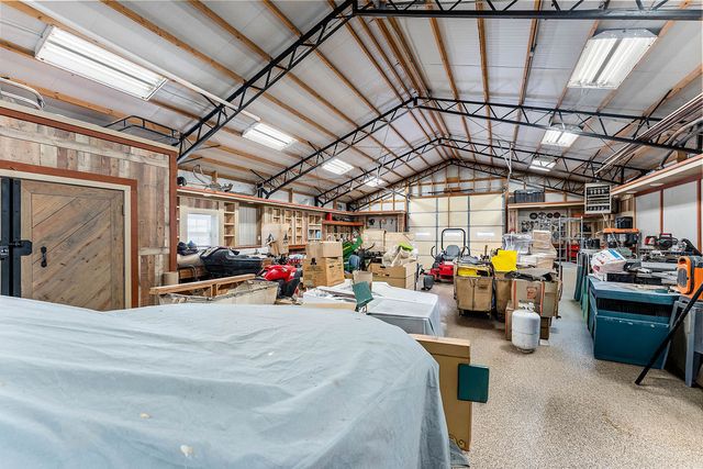 864 Healing Springs Road, Cave Springs, AR 72718