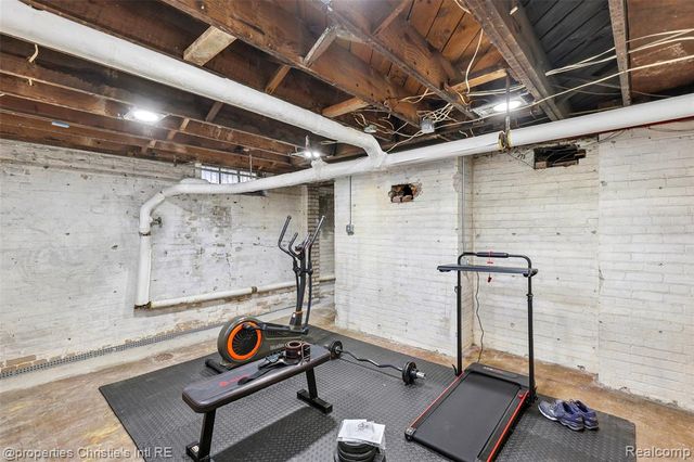 610 Chicago Boulevard, Detroit, MI 48202