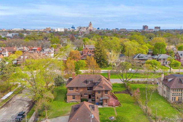 610 Chicago Boulevard, Detroit, MI 48202