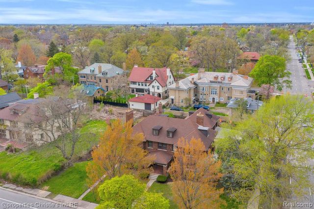 610 Chicago Boulevard, Detroit, MI 48202