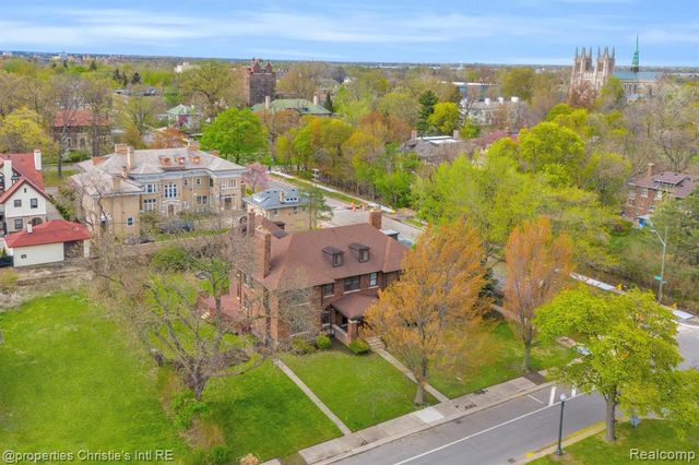 610 Chicago Boulevard, Detroit, MI 48202