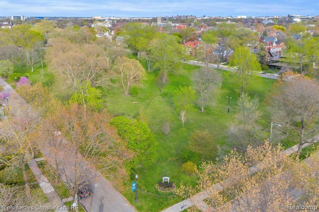 610 Chicago Boulevard, Detroit, MI 48202