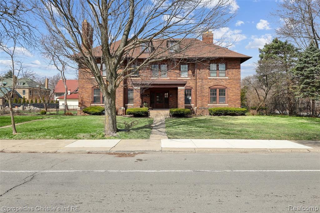 610 Chicago Boulevard, Detroit, MI 48202