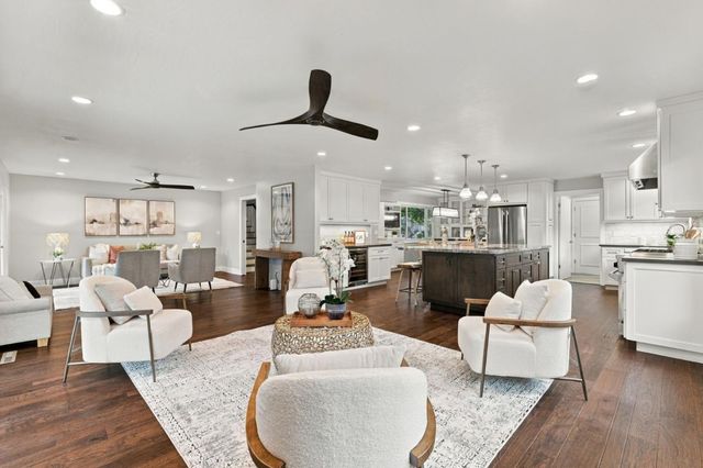215 Belgatos Road, Los Gatos, CA 95032