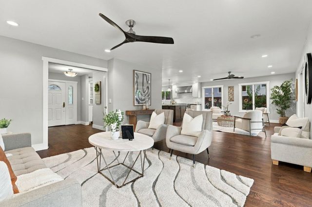 215 Belgatos Road, Los Gatos, CA 95032