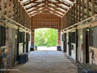 2 and 3 L'Esprit Pkwy, La Grange, KY 40031