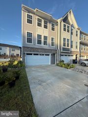 3715 ALLINGTON CT, Fredericksburg, VA 22408